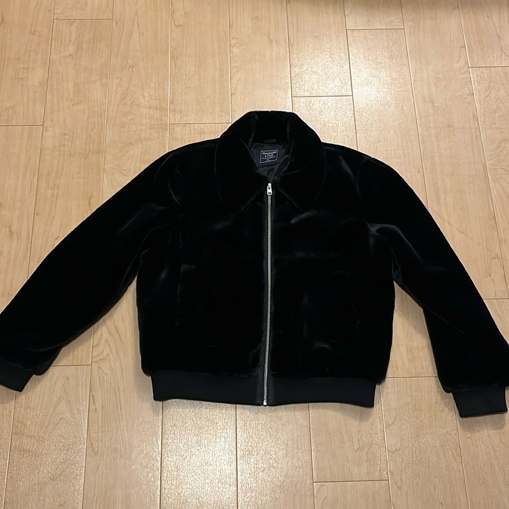 Abercrombie & Fitch faux fur coat